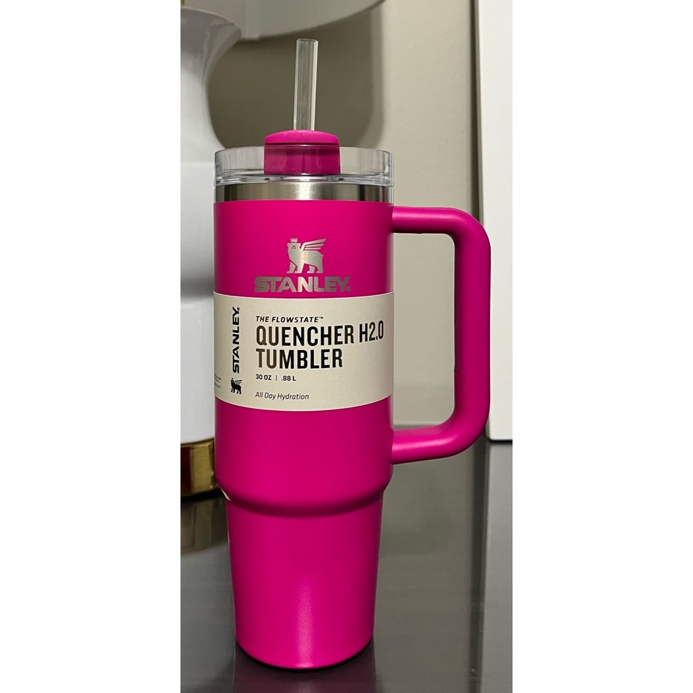 Stanley Quencher H2.0 FlowState Tumbler 30oz, Camelia